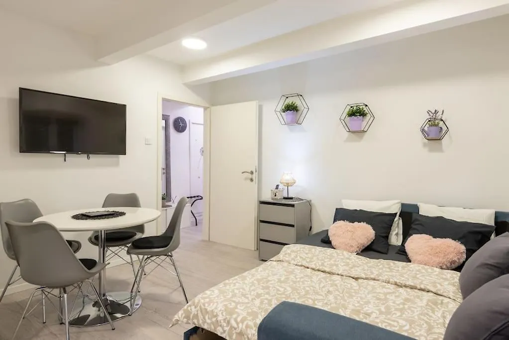 Garden Oasis City Center Apartment Rijeka