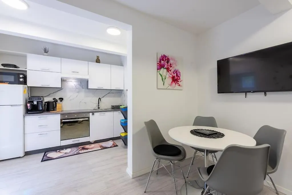 Garden Oasis City Center Apartment Rijeka Croatia