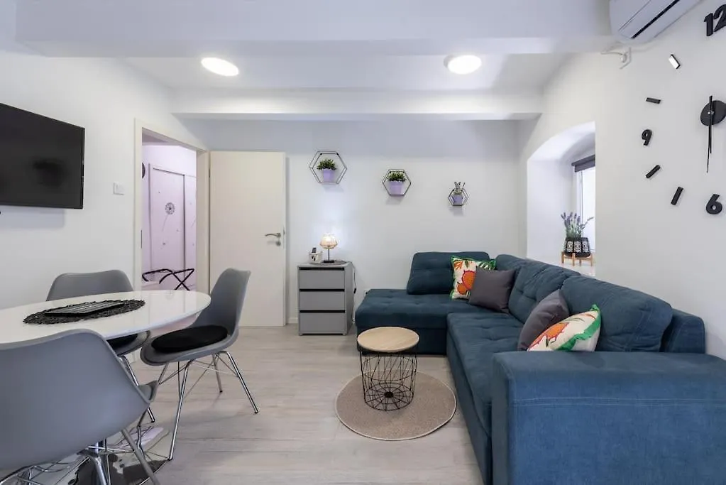 Garden Oasis City Center Apartment Rijeka 0*,  Croatia